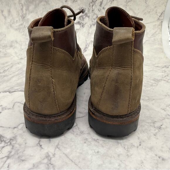 Cole Haan, Brown Leather Chukka Boots with Rugged Sole. Size 9Narrow. - Picture 3 of 9